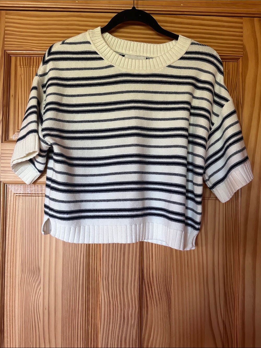 Sincerely Jules Women's Cream and Navy Striped Short-Sleeve Sweater size S. NWOT